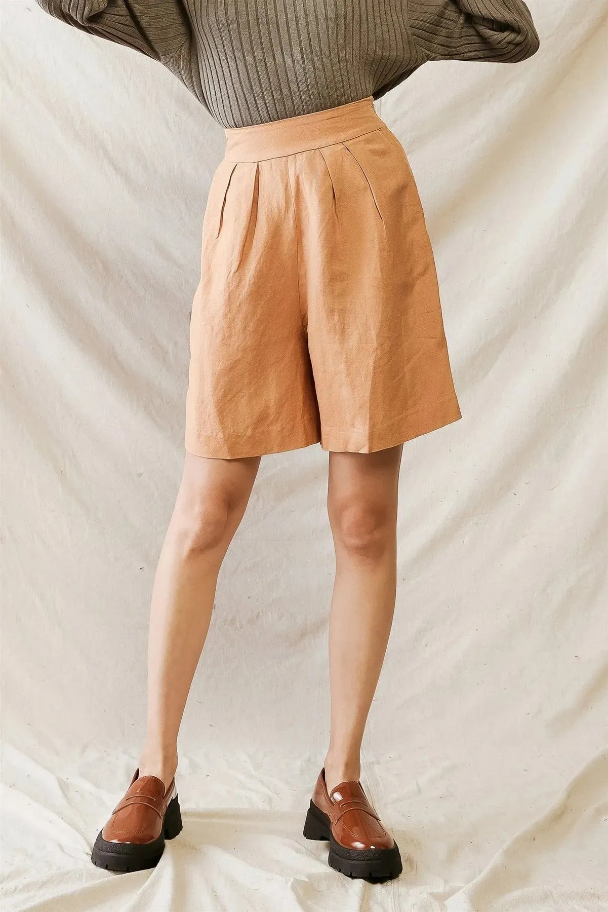 Safari Pleated Two Pocket High Waist Shorts /1-2-2-1